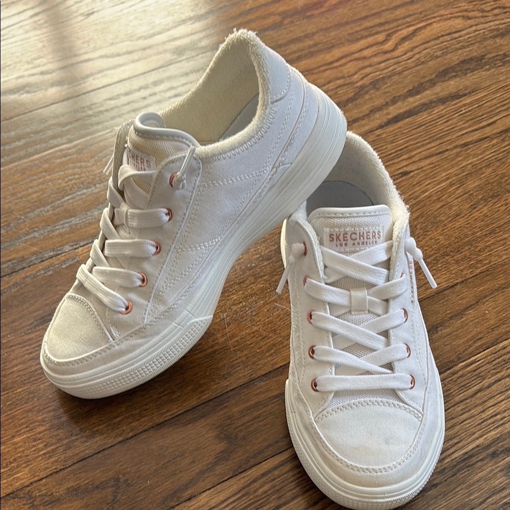 Skechers White Casual Sneakers